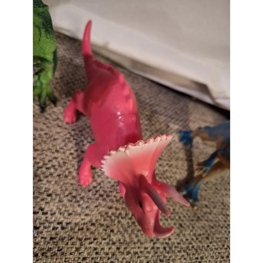 Plastic Dinosaur Lot‎ of 5 Prehistoric Mixed Sizes & Brands Dinosaur Toys Loose